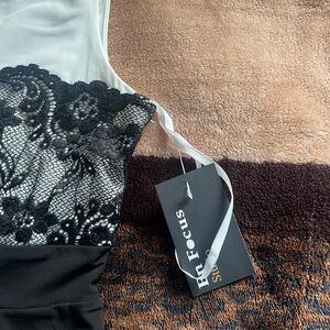 Enfocus Studio White Top with Branded Neck Label